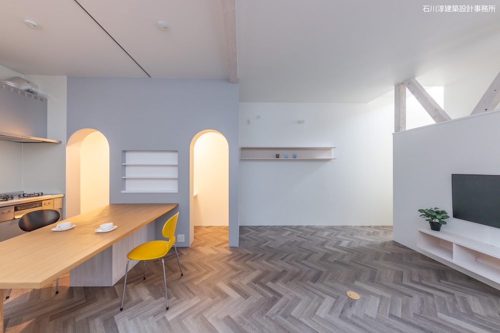 テーブルは家具工事で製作