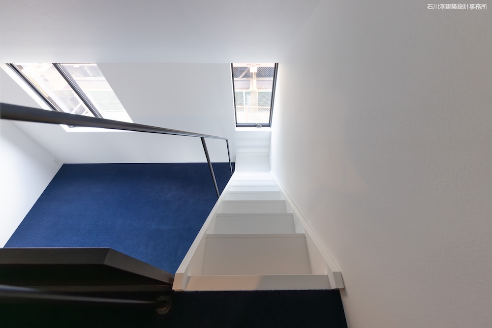 ロフトから見下ろし