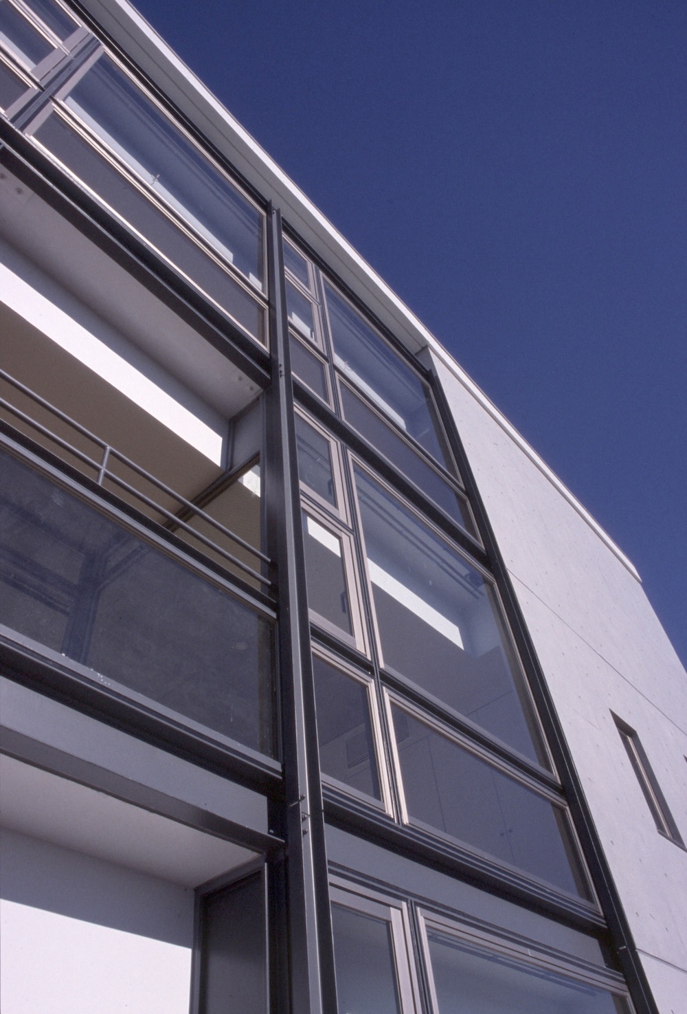 7階から見上げたバルコニー周り