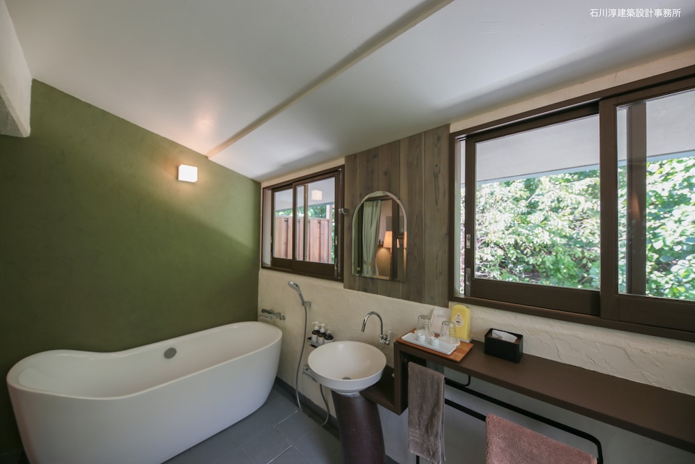 山側に開くサニタリー