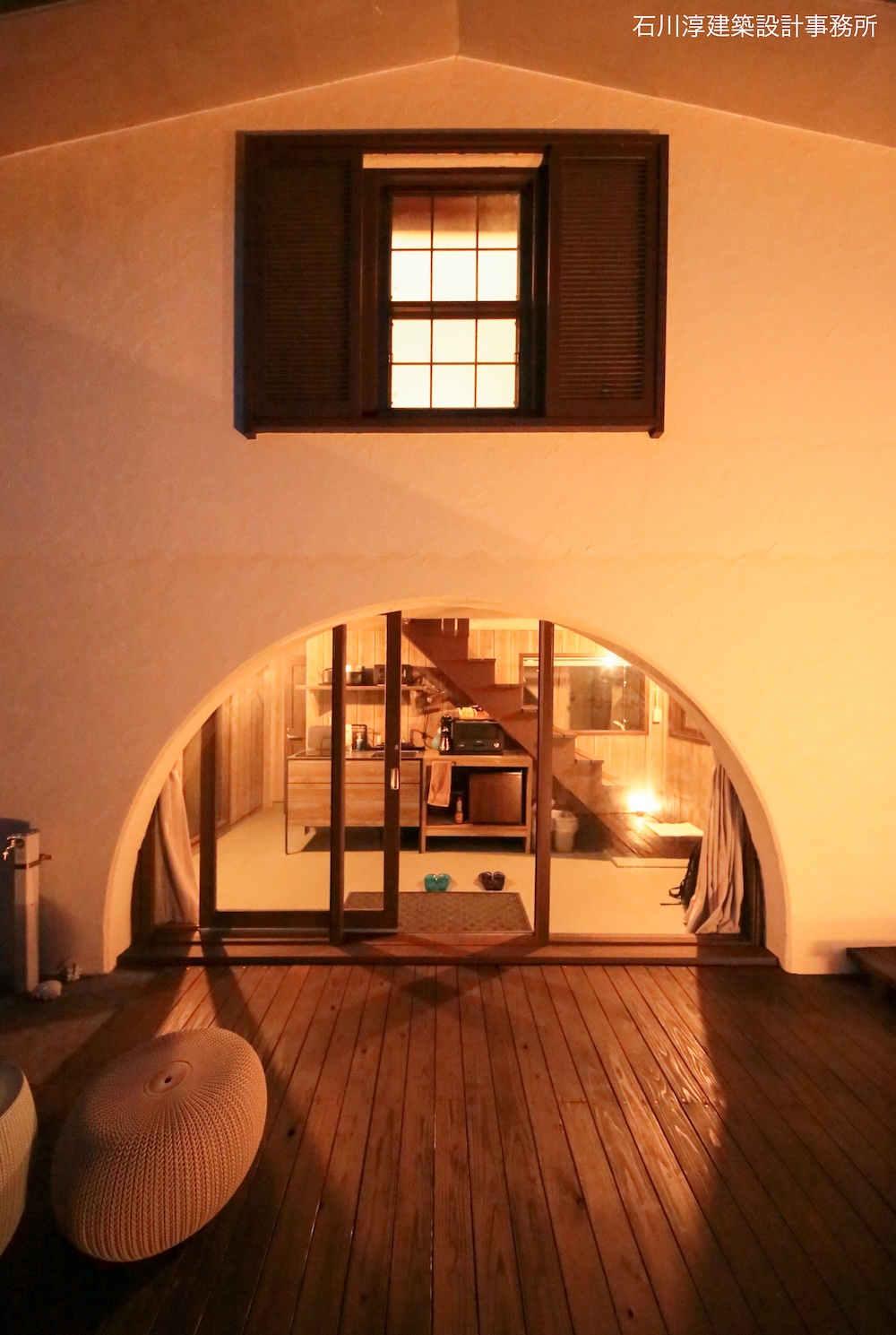 離れ棟のアウトドアリビング