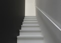 10白と黒の階段